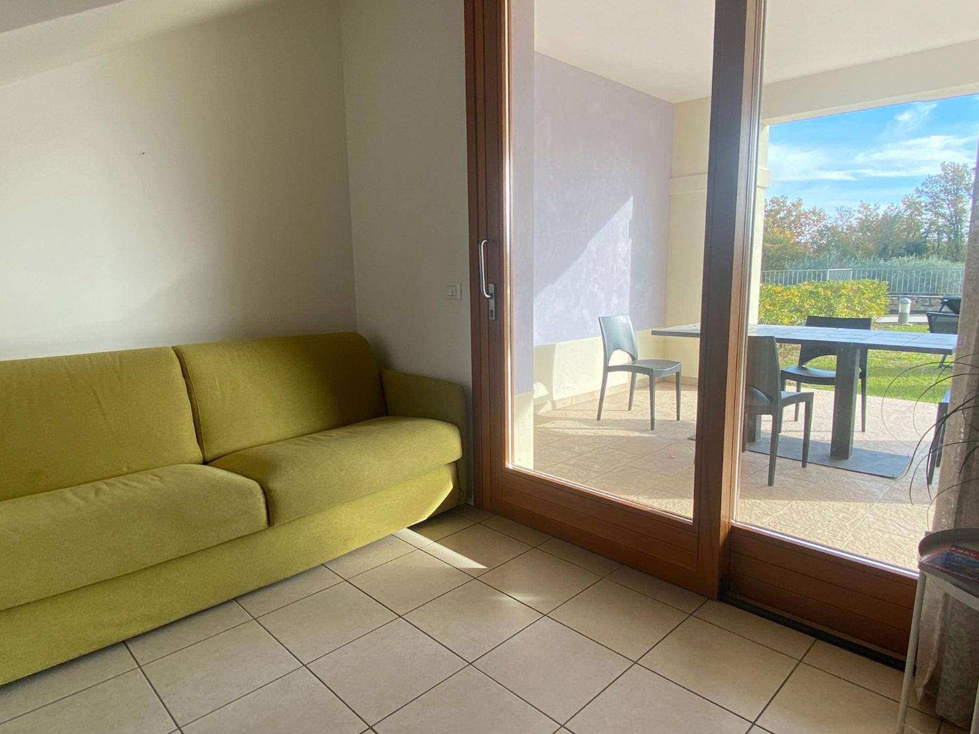 The Flowers - Apartments With Private Garden In Residence With Pool 马内尔巴 外观 照片